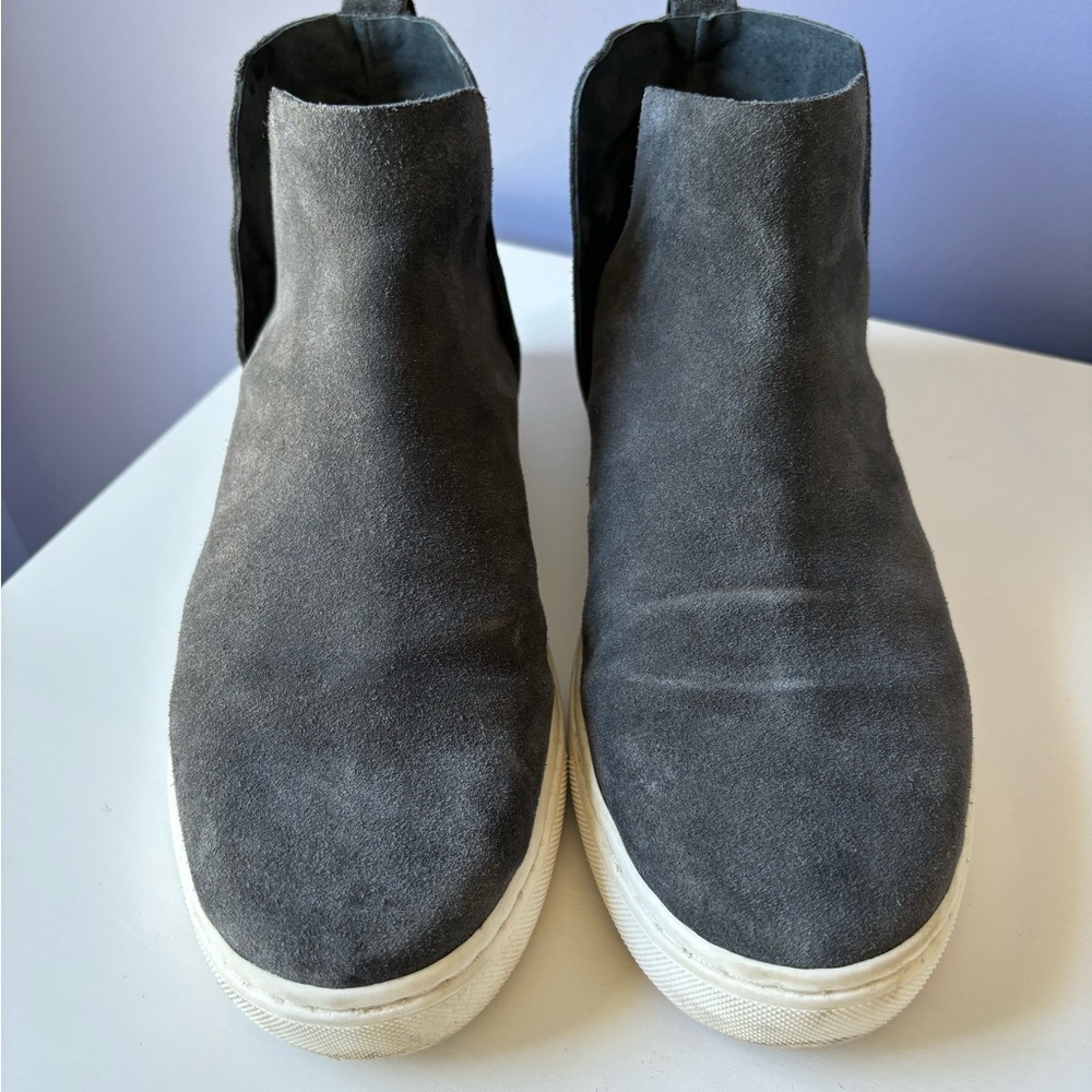 Birdies grey suede sneakers, size 7.5